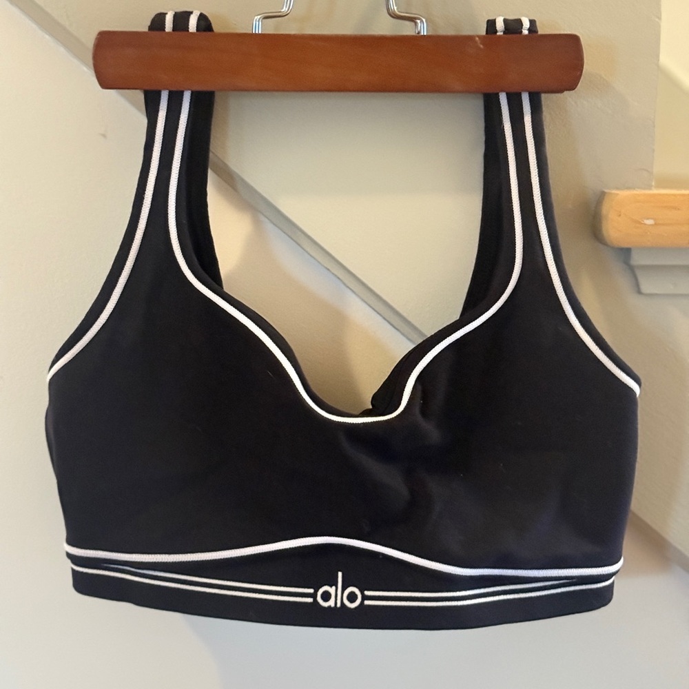 ALO Airbrush Heart Throb Sports Bra Black with White Trim